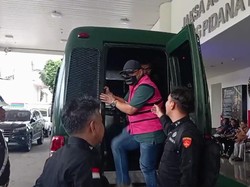 Buron Kasus Korupsi Impor Gula Ditangkap Jaksa di Pangkalan Bun