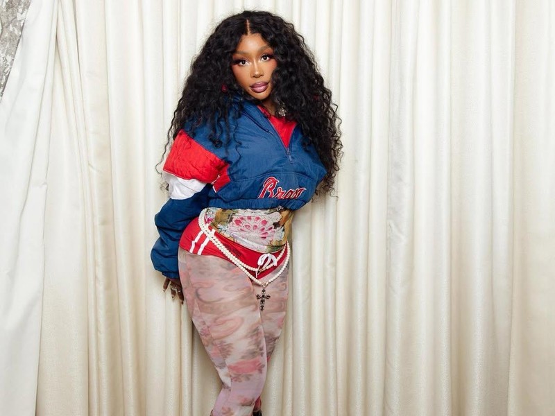 Lirik Lagu Save the Day (OST Hoppers) - SZA