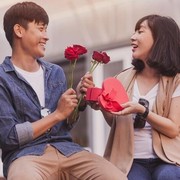 Cara Seru Rayakan Valentine Sesuai Zodiak Pasanganmu, Jangan Lupa Beri Hadiah Kesukaan!