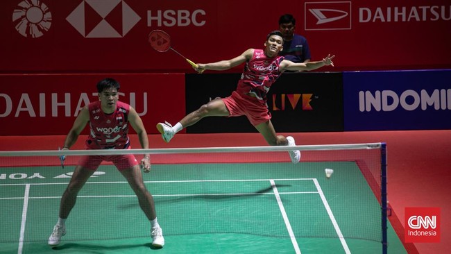 Dua wakil Indonesia yaitu Daniel Marthin/Muhammad Shohibul Fikri dan Rinov Rivaldy/Lisa Ayu Kusumawati meraih hasil berbeda di Indonesia Masters 2025.