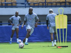 Persib Bandung Vs PSM Makassar: Maung Bandung Genjot Fisik