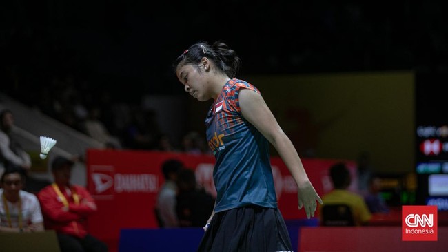 Gregoria Mariska Tunjung memutuskan mundur dari perempat last Daihatsu Indonesia Masters 2025 karena sakit.