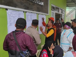 Gus Ipul Minta Tagana Bangun Dapur Umum untuk Korban Longsor Pekalongan