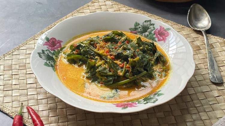 Ilustrasi gulai daun singkong