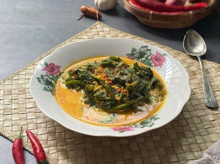 12 Resep Menu Masakan Padang Terpopuler dan Paling Enak, Coba Bikin di Rumah Bun