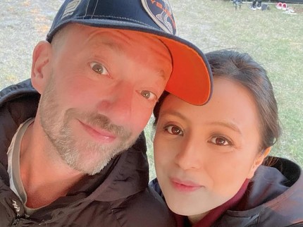5 Potret Jill Carissa Bersama Suami Bule, Kini Menetap dan Jadi Suster di Australia