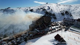 FOTO: Penampakan Kebakaran di Resor Ski Turki Tewaskan 76 Orang