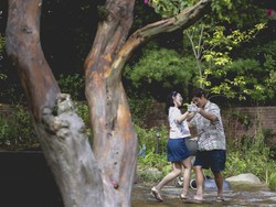 Son Ye Jin dan Lee Byung Hun Mesra di Teaser Film Baru Park Chan Woo