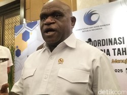 Kala DPR Cecar Natalius Pigai gegara Tak Tampak Kerja Setelah 105 Hari