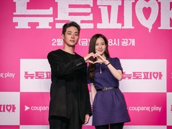 detikpop Kepoin Jisoo BLACKPINK dan Park Jeong Min soal Newtopia!