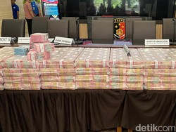 Video: Deretan Mobil Mewah-Uang Rp 52,5 Miliar, Sitaan Kasus Robot Trading Net89