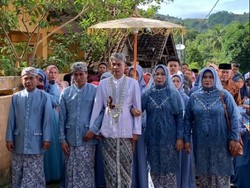 Viral Pengantin Pria Korban Perceraian, Nikah Didampingi 2 Bapak dan 2 Ibu