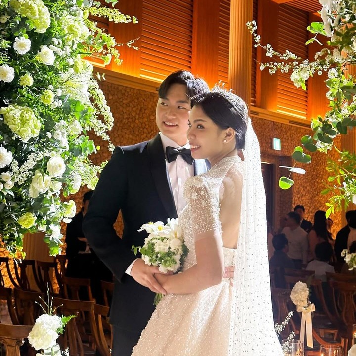 <p>Putri Helmy Yahya, Saskia Rachelly Yahya, menikah dengan pria kebangsaan Korea Selatan, Park Young Gwang, pada Februari 2024. Pada Agustus 2024, Rachel mengumumkan bahwa dirinya tengah mengandung anak pertamanya. (Foto: Instagram: @rachellyahya)</p>