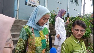 Jalin Hubungan Sejak Lama, Desy Ratnasari & Ruben Onsu Punya Panggilan Khusus