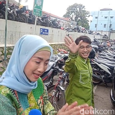 Desy Ratnasari Akhirnya Beri Penjelasan soal Keakraban dengan Ruben Onsu