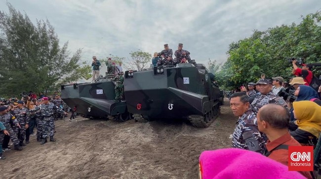 Titiek Soeharto menuntut pemilik pagar laut di Tangerang untuk mengganti biaya pembongkaran.