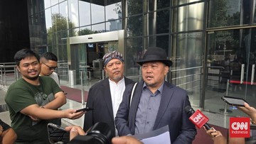 MAKI Serahkan Salinan SK 'Rahasia' Tentang Kuota Haji Tambahan ke KPK