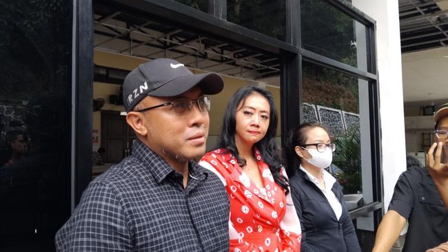 Profesi Galiech Rahardja Eks Suami Asri Welas yang Dilaporkan Selingkuh oleh Rekan Kerja