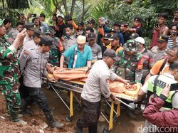 5 Fakta Tragedi Pilu Longsor Jombang Timbun Bapak dan Anak