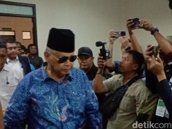 Gaya Panji Gumilang Saat Jalani Sidang TPPU di PN Indramayu
