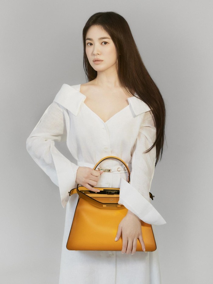 Song Hye Kyo untuk Fendi