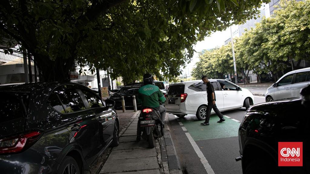 Wacana Biaya Parkir Digabung Pajak Tahunan Kendaraan di Sumsel