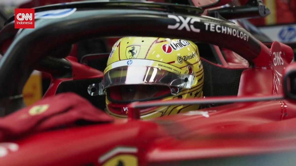 VIDEO: Momen Lewis Hamilton Jajal Ferrari Untuk Pertama Kali