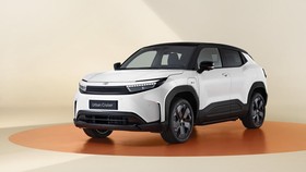 Toyota Indonesia Studi Produksi Lokal Mobil Listrik, Urban Cruiser EV?