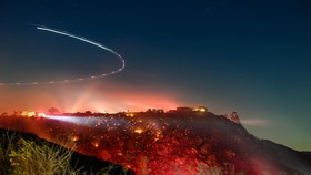 Badai Angin Picu 3 Titik Kebakaran Membara di San Diego AS