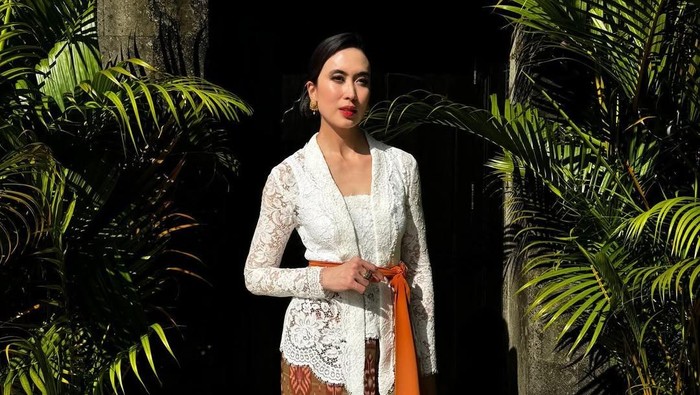 img-title Intip Sederet Kebaya Widiyanti Putri Wardhana, Menteri Terkaya Kabinet Merah Putih