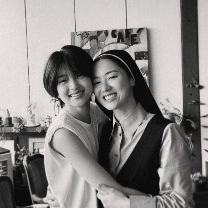 <p>Dalam <em>Dark Nuns</em>, Jeon Yeo Been berperan sebagai seorang biarawati bernama Suster Michaela. Film terbaru Jeon Yeo Been ini rilis di layar lebar pada 24 Januari 2025 dan tayang di 160 negara. (Foto: Instagram @jeon.yeobeen)</p>