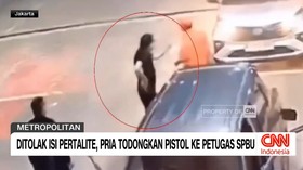 VIDEO: Ditolak Isi Pertalite, Pria Todongkan Pistol ke Petugas SPBU