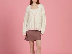 Taylor Swift Rilis Cardigan Lover untuk Valentine, Hanya Dijual 72 Jam