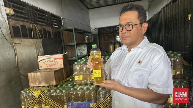 Mendag Budi Santoso mengatakan kecurangan pengusaha memanipulasi isi Minyakita tak dipicu harga eceran yang rendah tapi karena ketamakan.