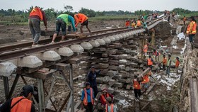 Jalur Kereta Api Grobogan yang Rusak Akibat Banjir Sudah Diperbaiki