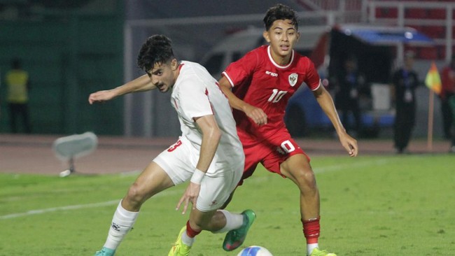 Indra Sjafri mengakui Timnas Indonesia U-20 kesulitan membongkar pertahanan Yordania saat kalah 0-1 meski unggul jumlah pemain di Mandiri Challenge Series.