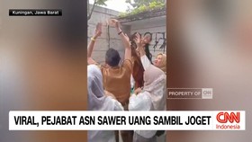 VIDEO: Viral, Pejabat ASN Sawer Uang Sambil Joget