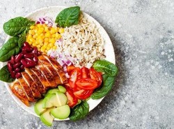 5 Tips Makan Enak dan Bergizi di Peringatan Hari Gizi Nasional 2025