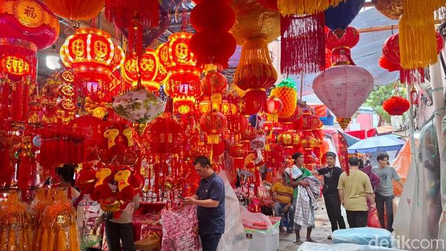 Jadwal Lengkap Acara Imlek 2025, dari Pohon Angpau TMII hingga Barongsai di PIK