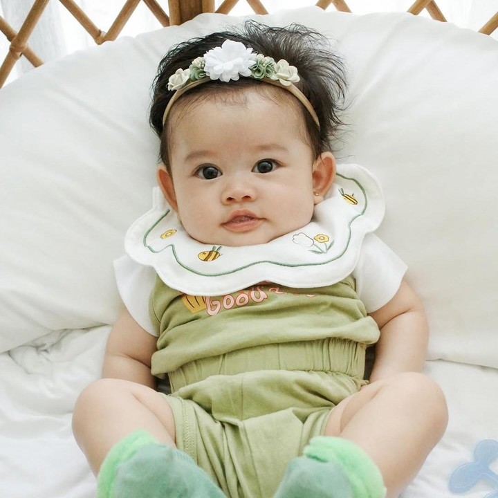 <p>Gabriella Sumargo putri Denny Sumargo sering tampil dengan OOTD gemas, Bunda. Beberapa waktu lalu, dirinya bahkan berpakaian ala Tinkerbell. "Biel akan jadi Tinkerbell yang paling lucuuuuuu," ungkap seorang netizen. "Biel jadi apa saja lucu, Nak," tutur yang lainnya dengan emotikon hati. (Foto: Instagram: @gabriellasumargo)</p>