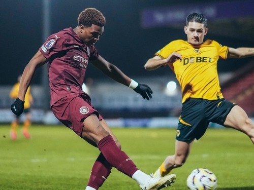 Justin Hubner Gabung Fortuna Sittard?