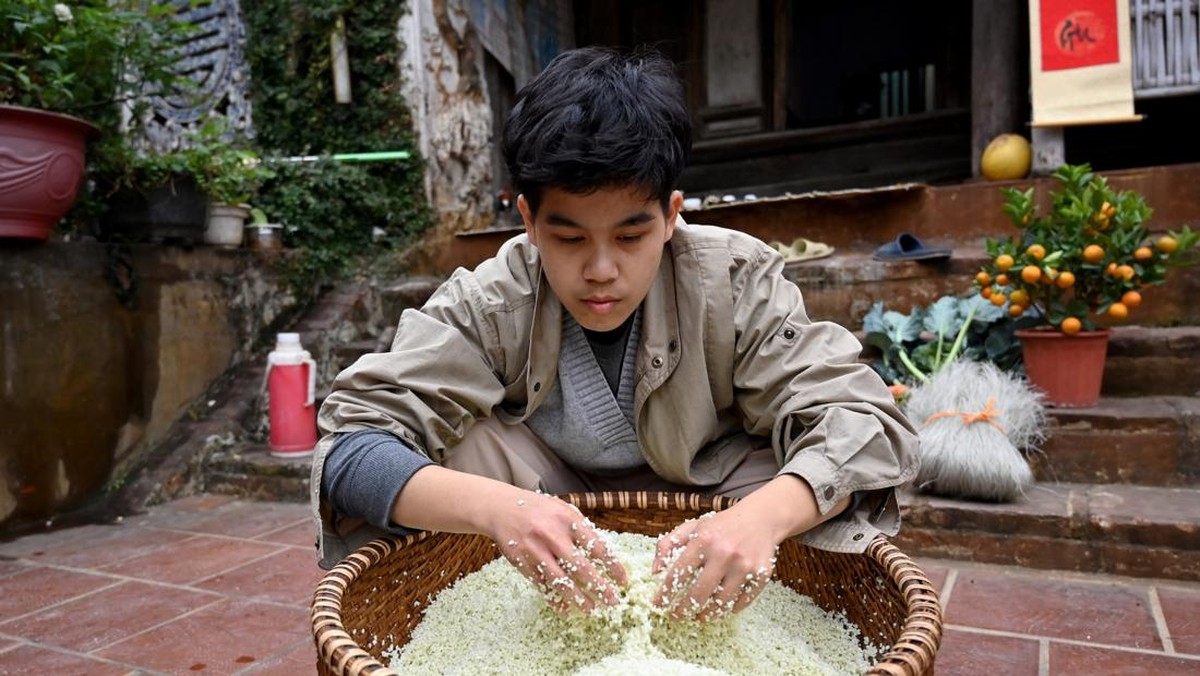 FOTO: Melihat Pembuatan Kue Tradisional Vietnam Saat Imlek