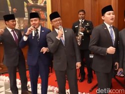 Sugiono-Mayor Teddy Nyanyi Kuch-Kuch Hota Hai di Jamuan Presiden India