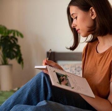 Seru dan Menyenangkan, Ini Tips Mengelola Stress dengan Aktivitas Journaling!
