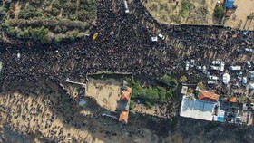 FOTO: Ratusan Ribu Warga Palestina Menunggu Kembali ke Gaza