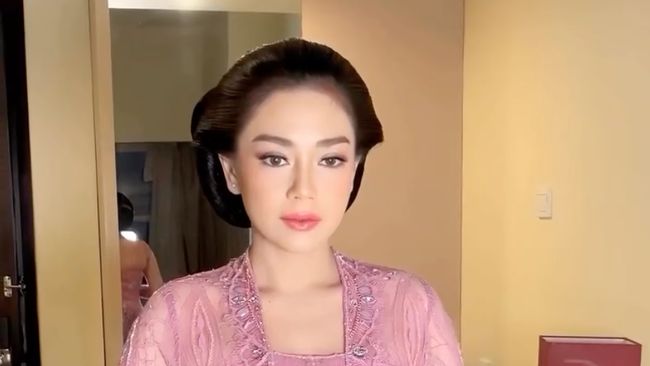 Dapat Gelar Kehormatan Keraton Solo, Celine Evangelista Ungkap Alasannya