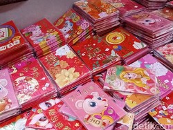 Filosofi Angpau Saat Imlek: Transfer Rezeki dan Doa