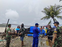 Kapal Nelayan Bawean Gresik Tenggelam, Satu Orang Tewas-1 Hilang
