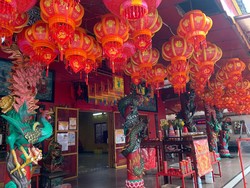 Vihara Amurva Bhumi Jaksel Gelar Pertunjukan Barongsai di Malam Imlek