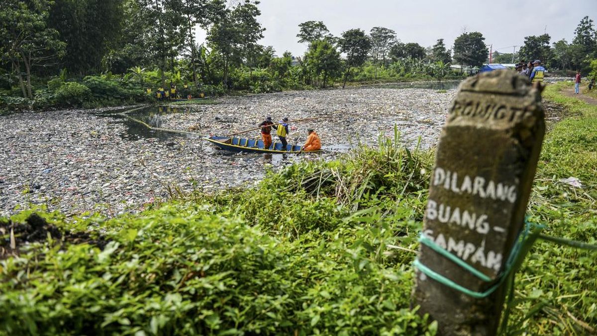 Fatwa MUI Haram Buang Sampah di Sungai Didukung Kementerian LH